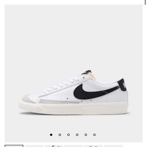 NIKE WOMEN’S BLAZER LOW ’77 WHITE / BLACK - SAIL